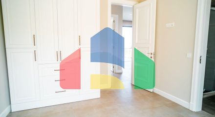 Трехкомнатная квартира 120 м2 с большой террасой на крыше в Беллапаисе Трехкомнатная квартира 120 м2 с большой террасой на крыше в Беллапаисе