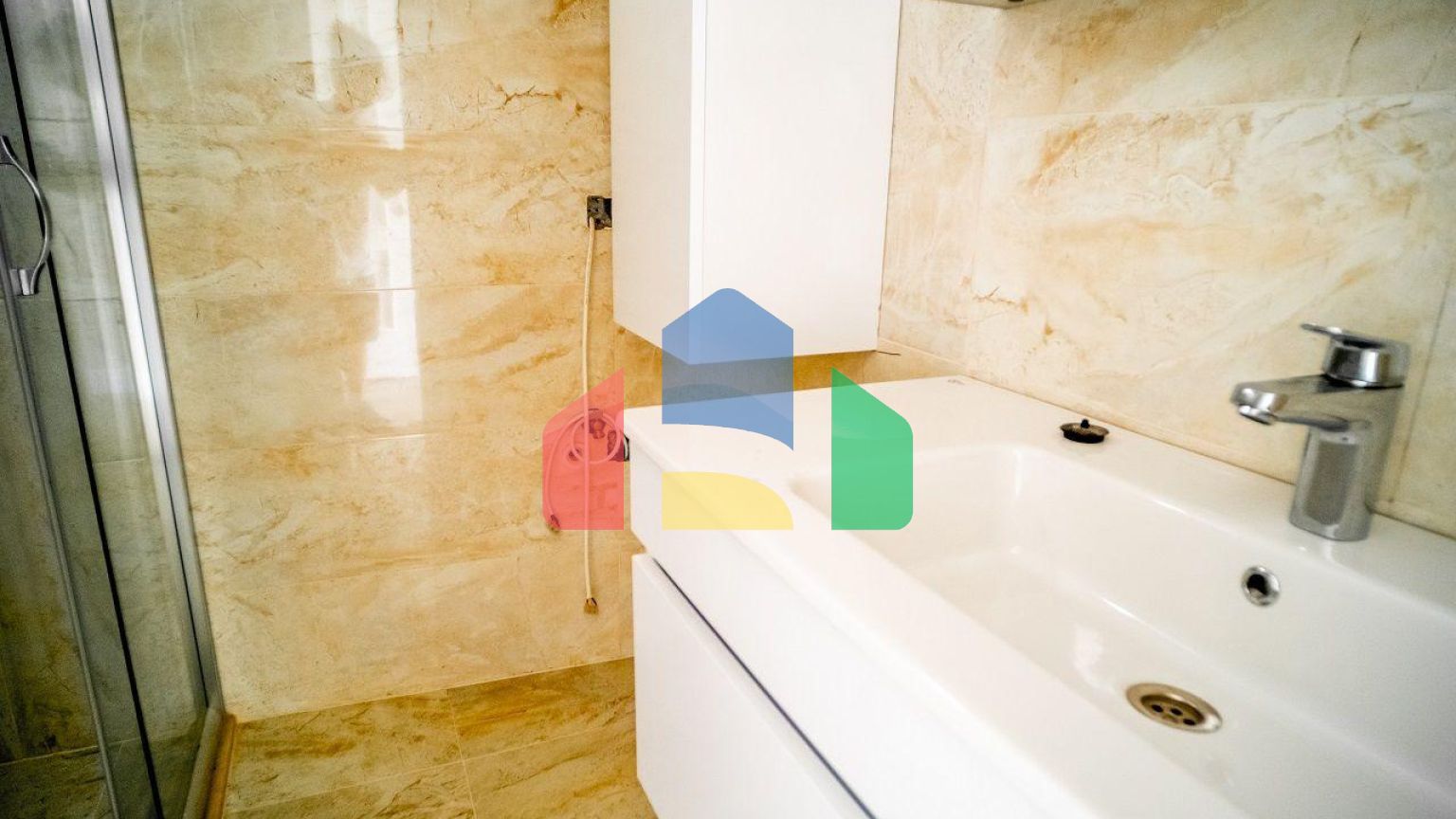 Трехкомнатная квартира 120 м2 с большой террасой на крыше в Беллапаисе