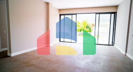 Квартира 4+1 (230 м2) с частным бассейном в Беллапаисе Квартира 4+1 (230 м2) с частным бассейном в Беллапаисе