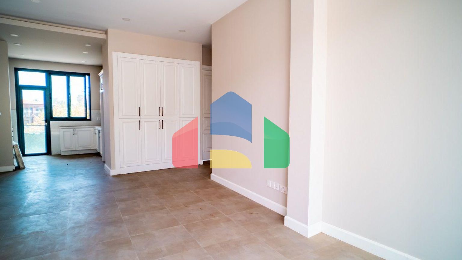 Квартира 4+1 (230 м2) с частным бассейном в Беллапаисе