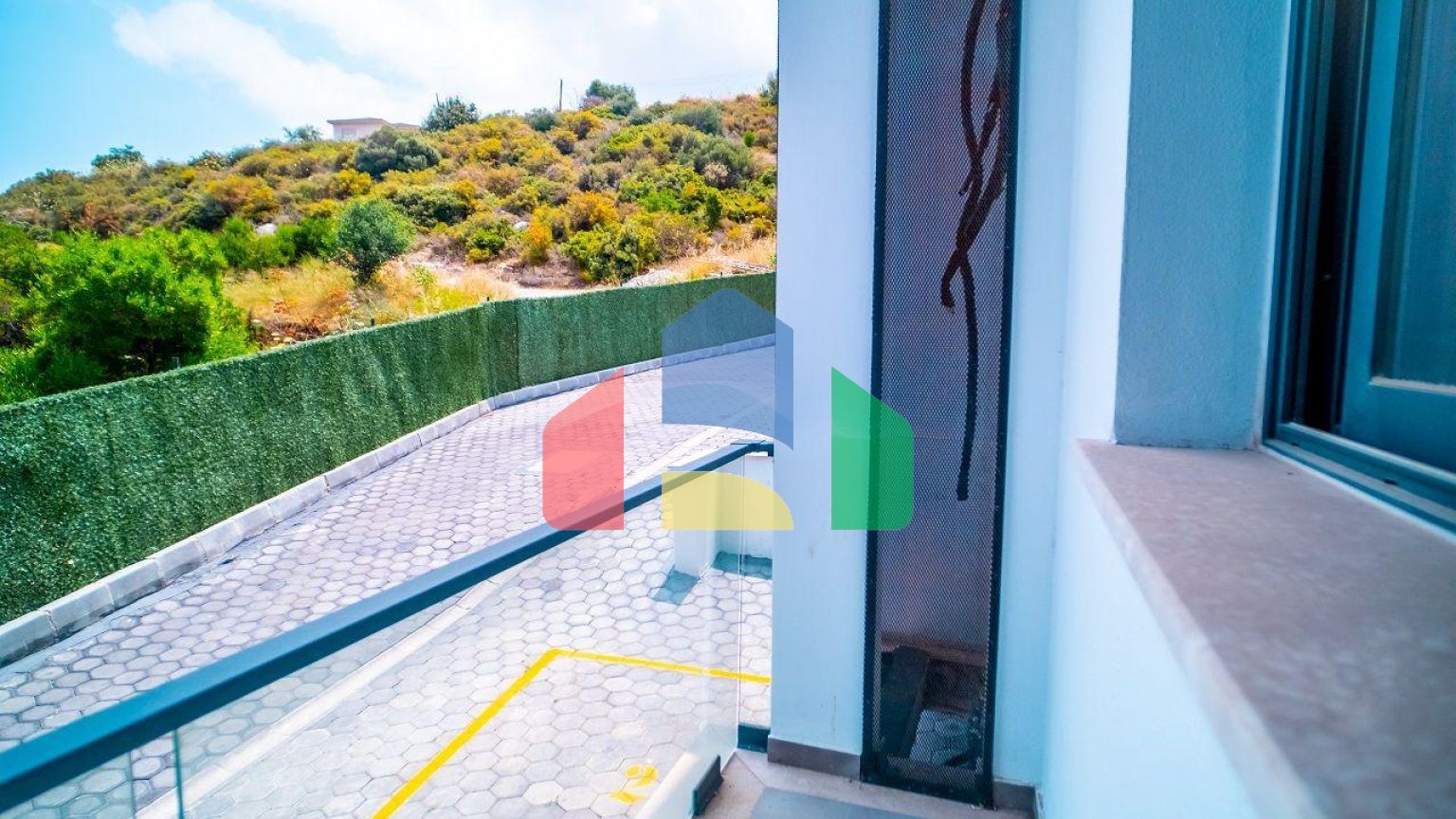 Квартира 4+1 (230 м2) с частным бассейном в Беллапаисе