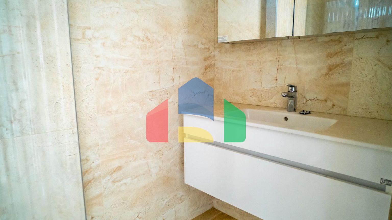 Квартира 4+1 (230 м2) с частным бассейном в Беллапаисе