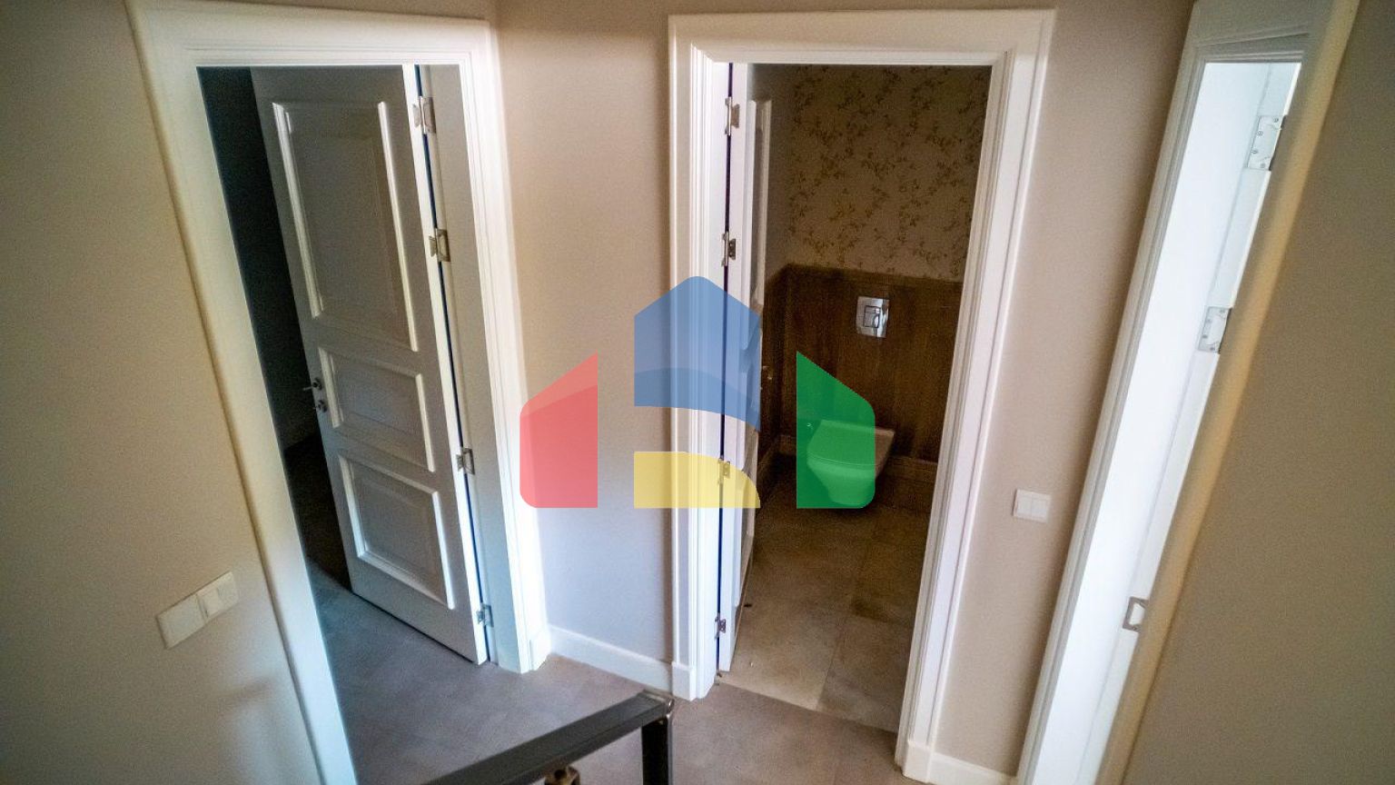 Квартира 4+1 (230 м2) с частным бассейном в Беллапаисе