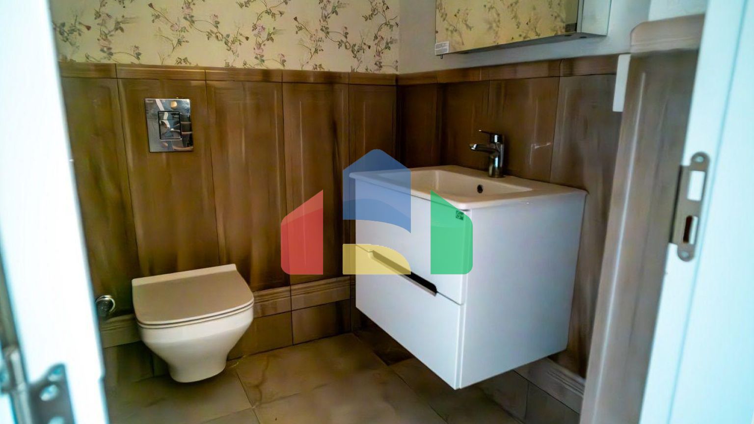 Квартира 4+1 (230 м2) с частным бассейном в Беллапаисе