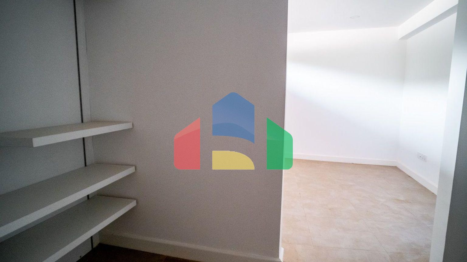 Квартира 4+1 (230 м2) с частным бассейном в Беллапаисе