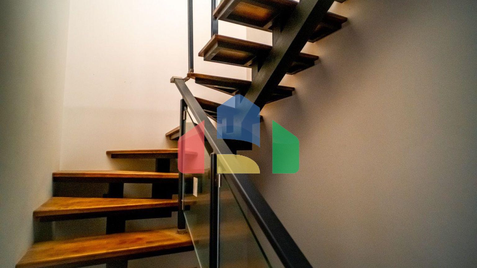 Квартира 4+1 (230 м2) с частным бассейном в Беллапаисе