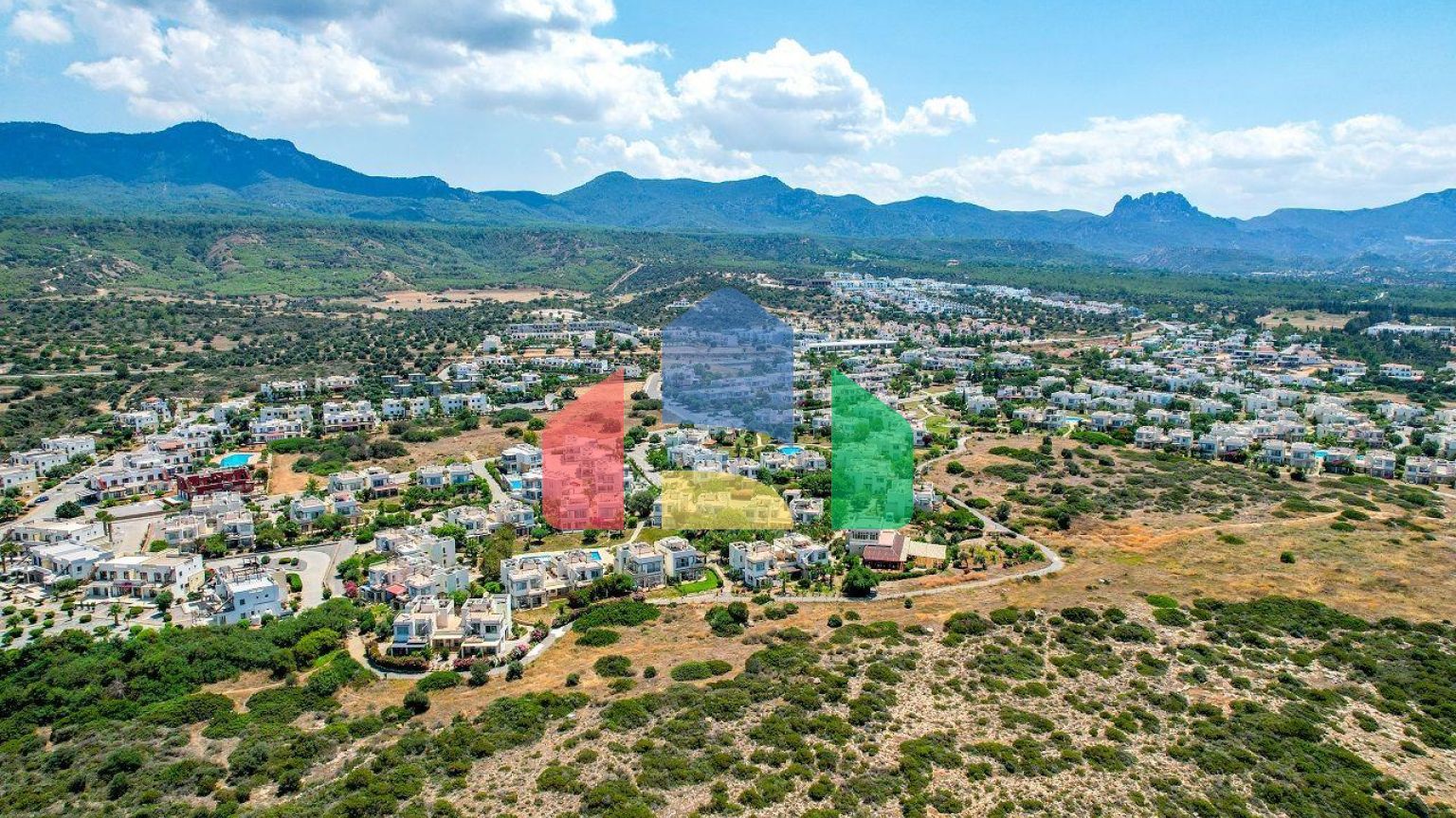 Трехкомнатная квартира 92 м2 с террасой 20 м2 в красивом комплексе у моря