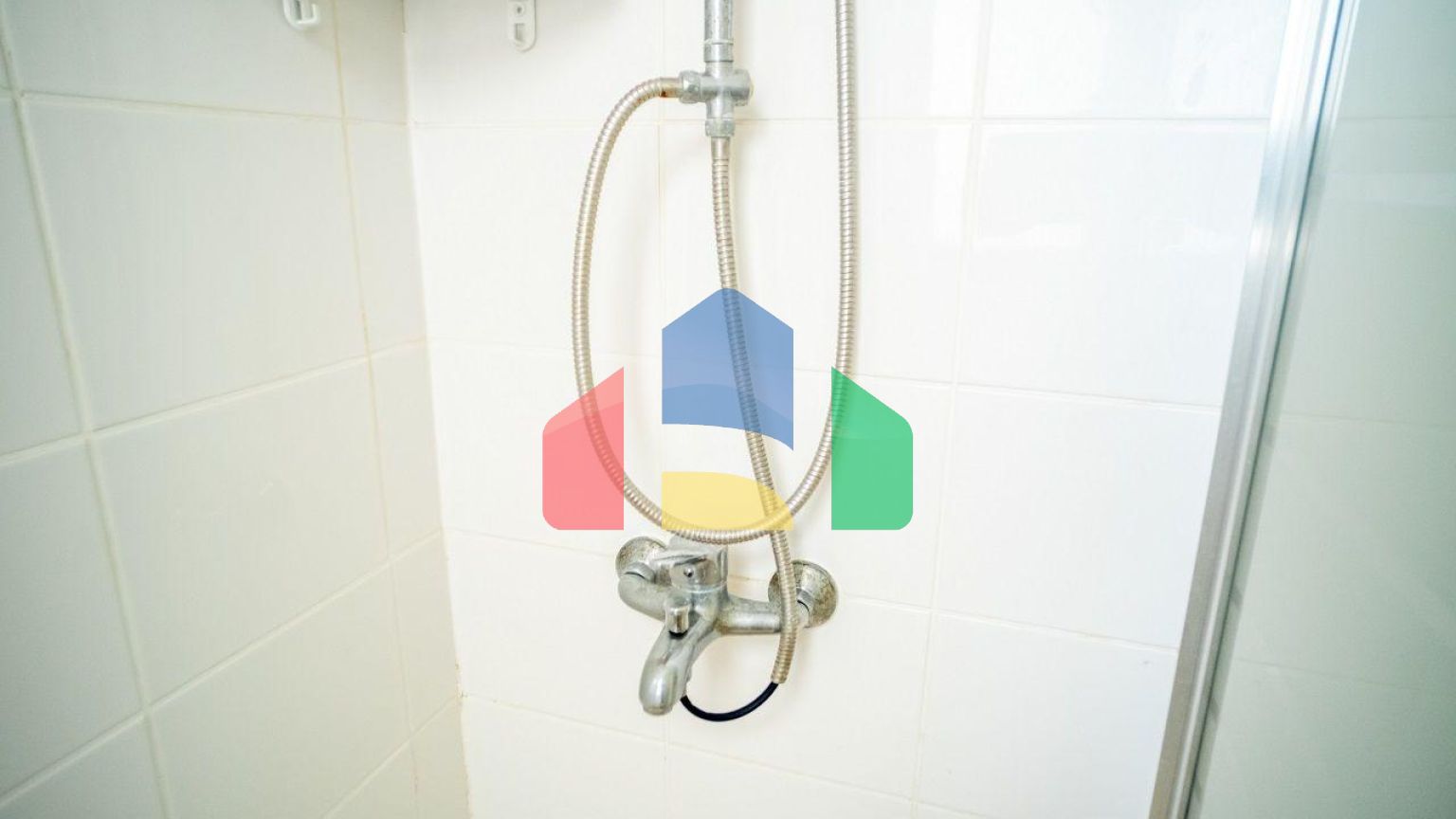 Трехкомнатная квартира 92 м2 с террасой 20 м2 в красивом комплексе у моря