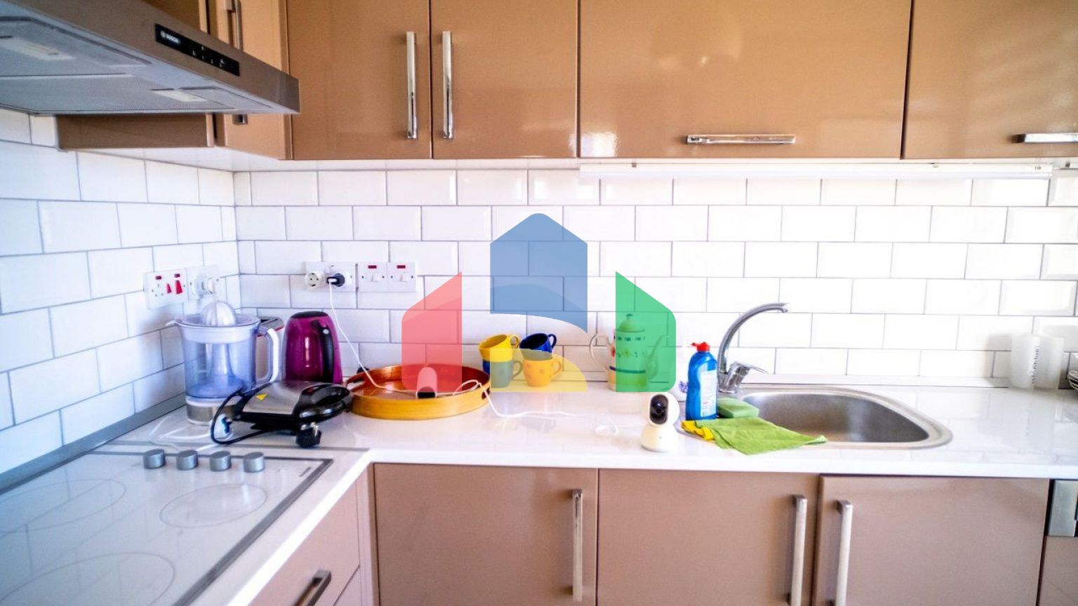 Трехкомнатная квартира 92 м2 с террасой 20 м2 в красивом комплексе у моря