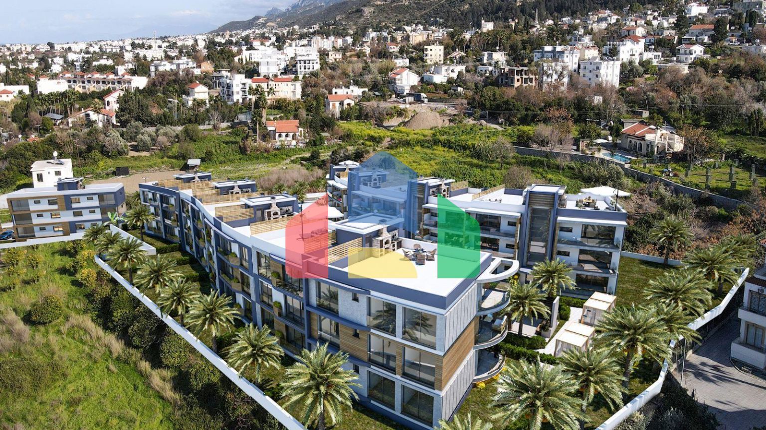 Трехкомнатная квартира 110 м2 с террасой 115 м2 в новом комплексе в Лапте