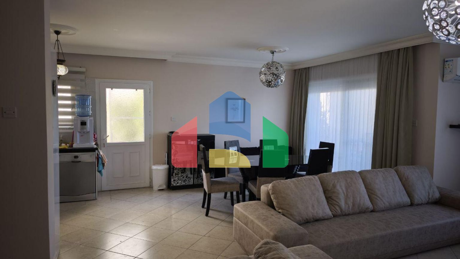 Квартира 3+1(130 м2) с двумя балконами в Алсанджаке