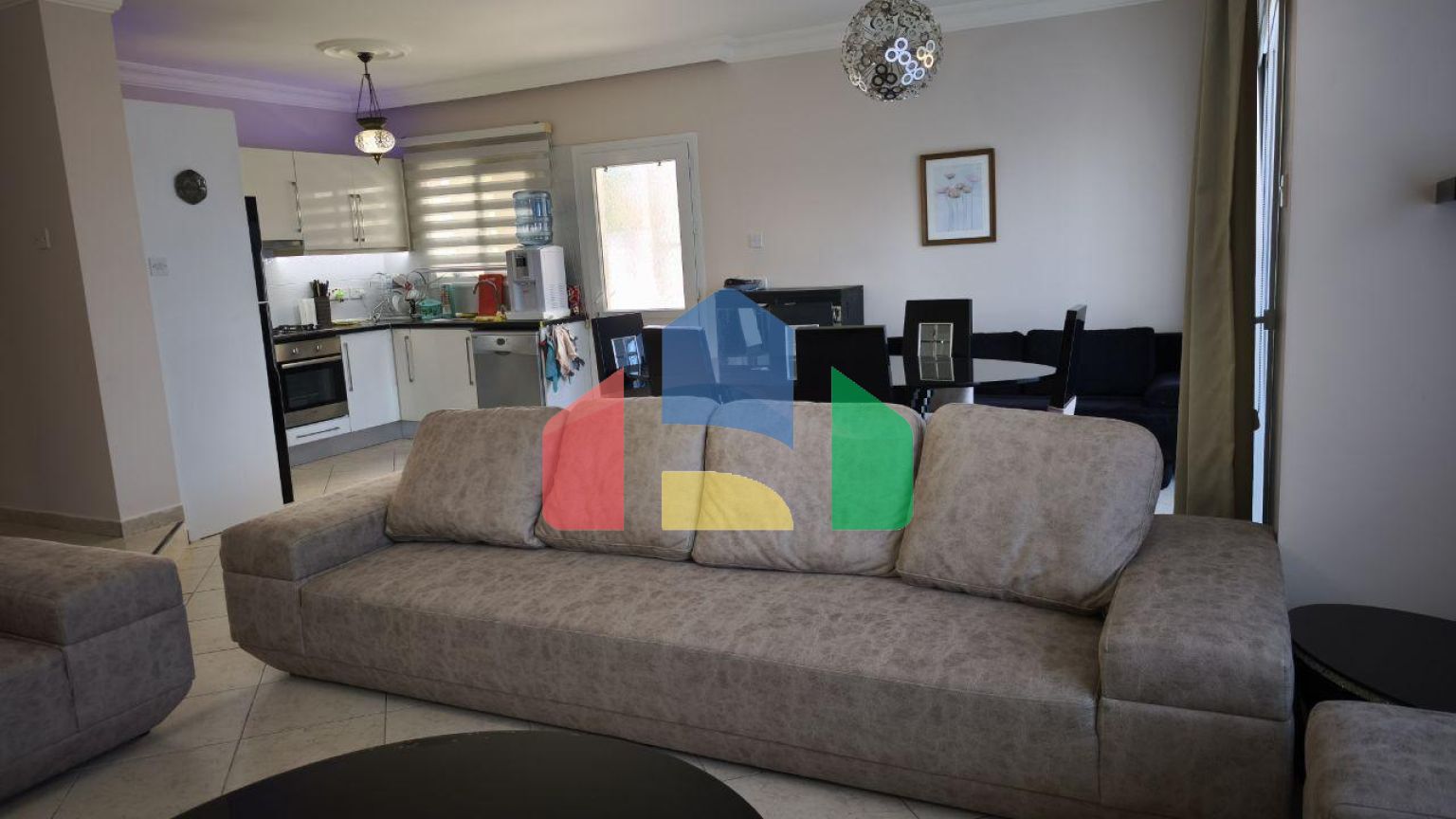 Квартира 3+1(130 м2) с двумя балконами в Алсанджаке