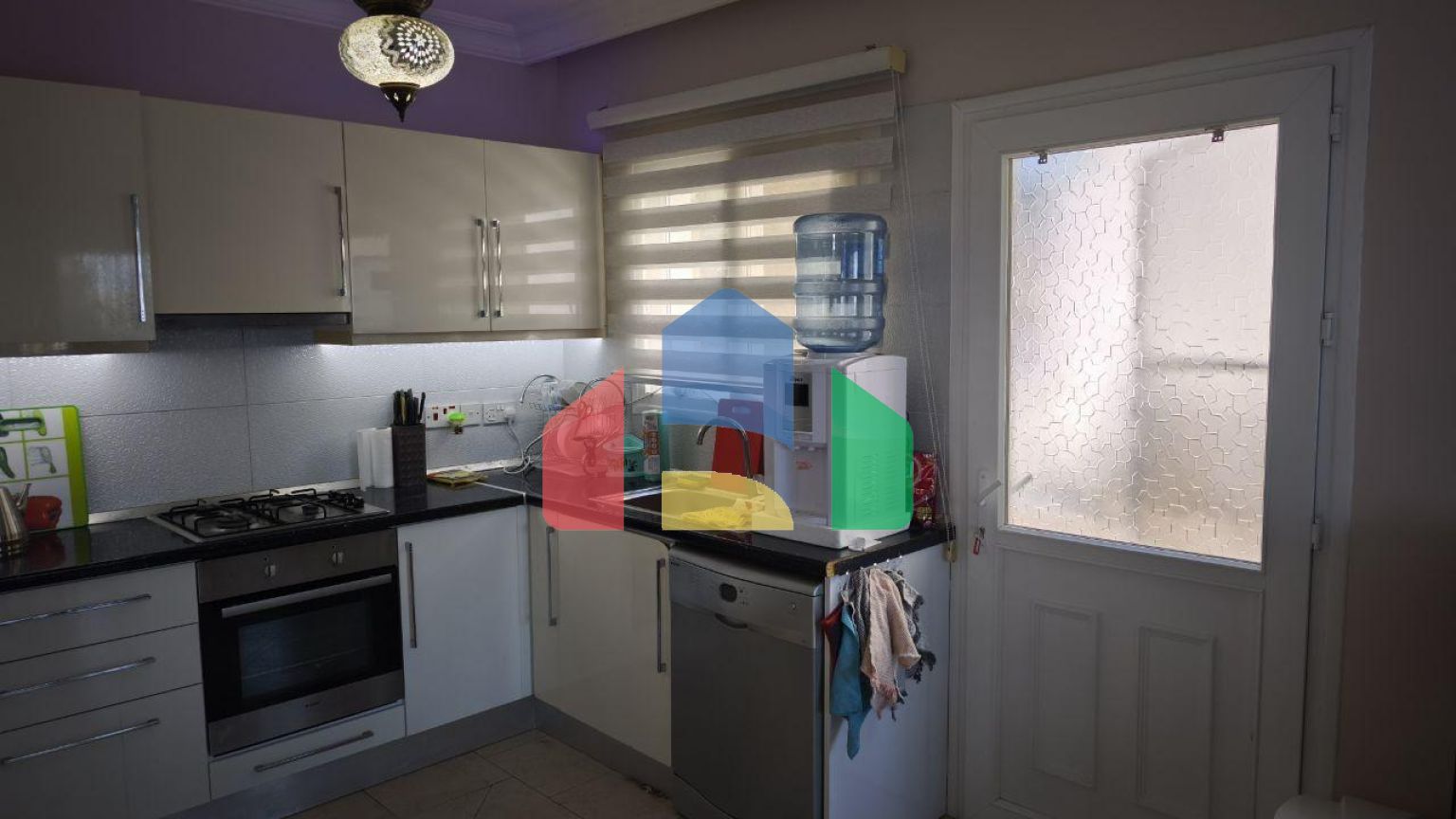 Квартира 3+1(130 м2) с двумя балконами в Алсанджаке