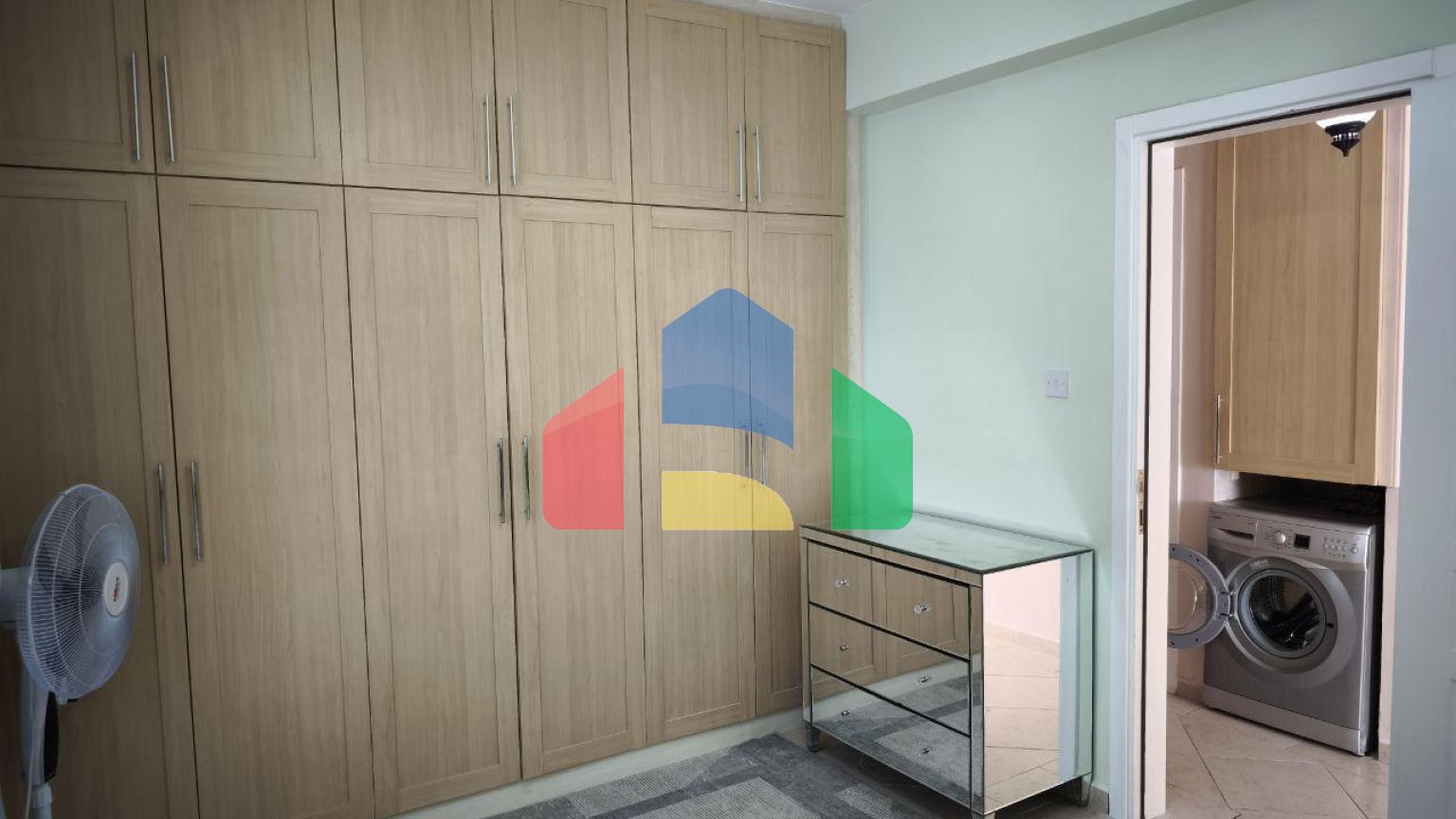 Квартира 3+1(130 м2) с двумя балконами в Алсанджаке