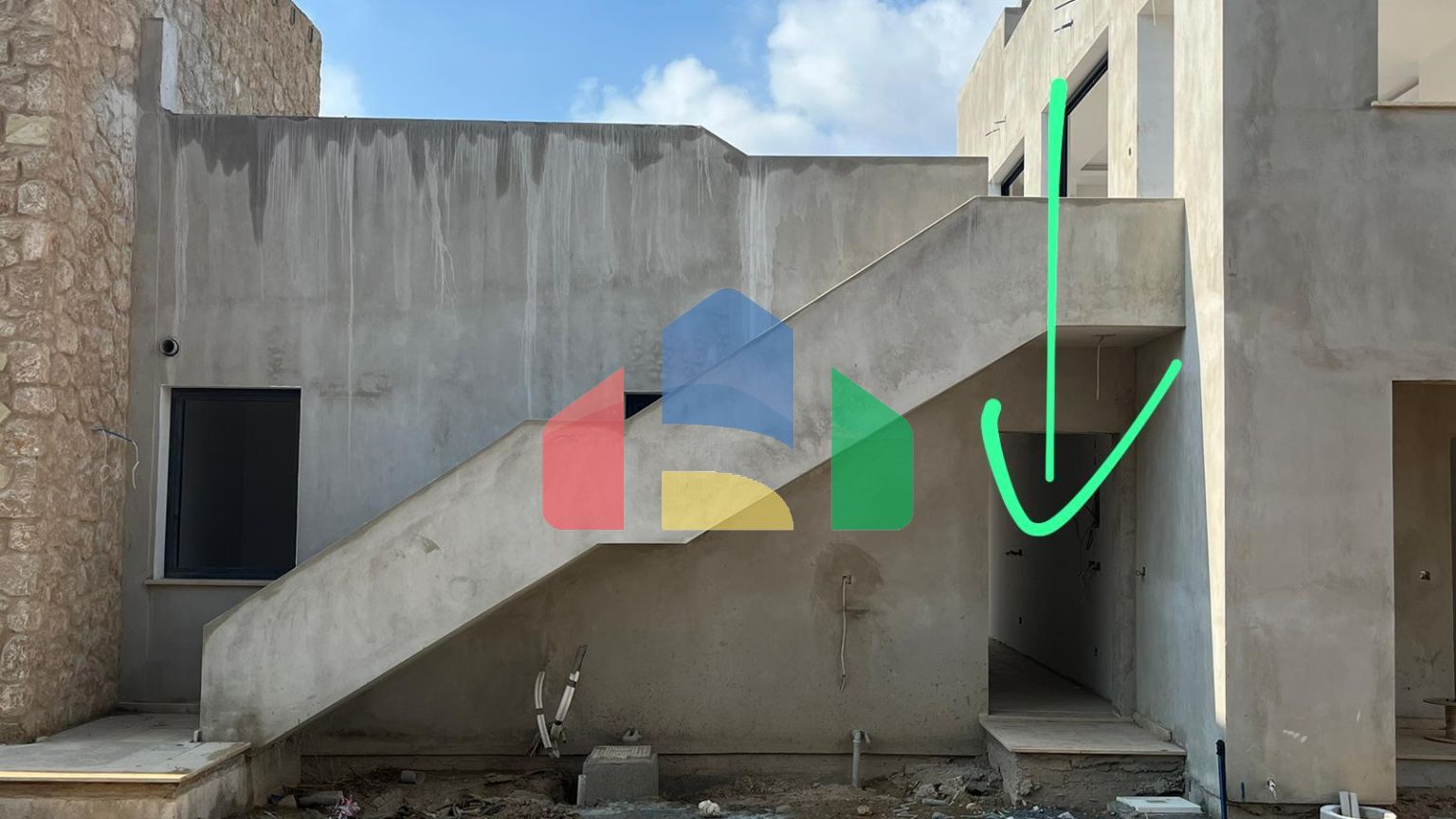 3-комнатный пентхаус 82 м2 с террасой на крыше 94м2 и частным бассейном