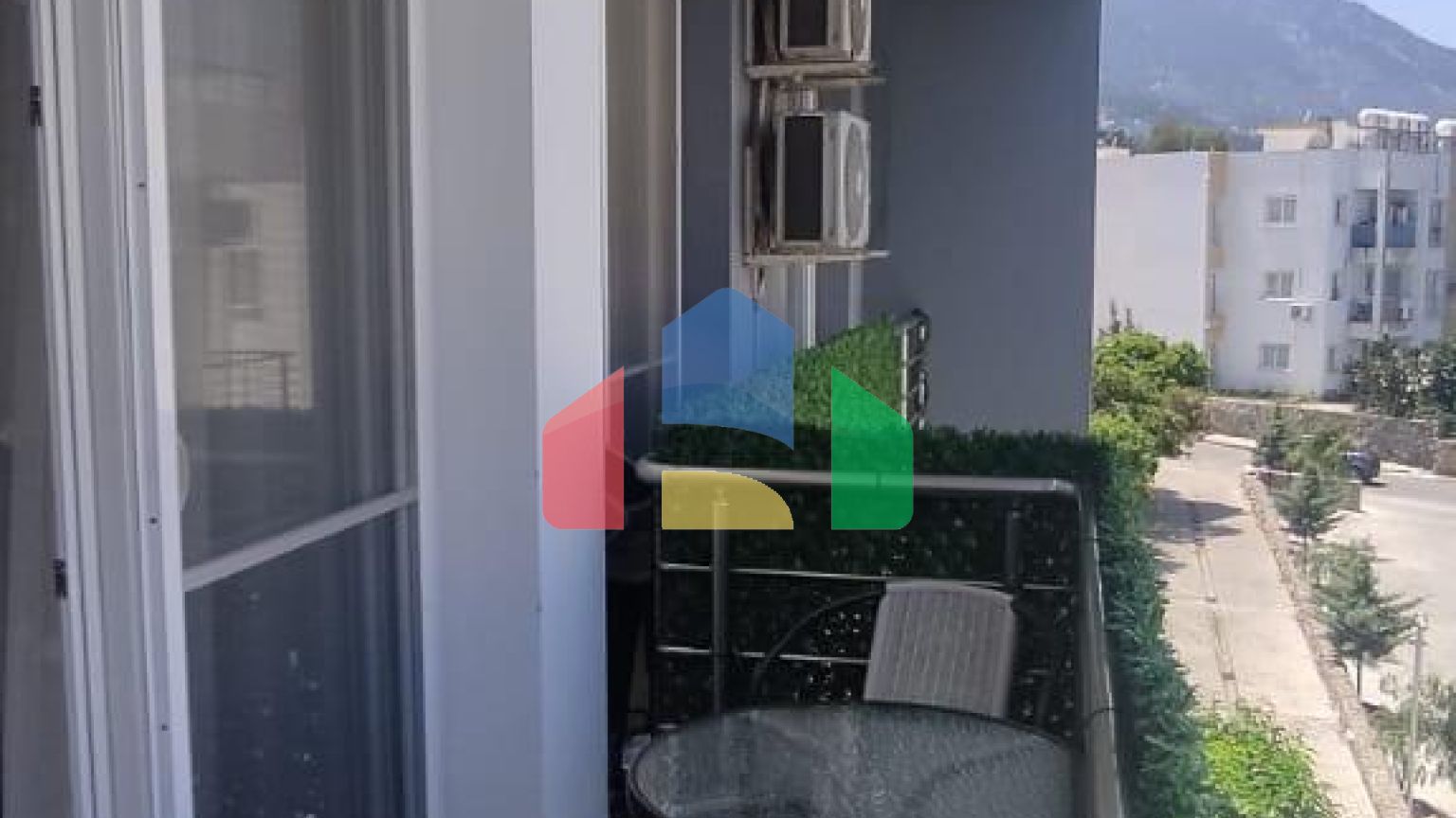 3-комнатный пентхаус 75 м2 + 45 м2 терраса на крыше в 5 минутах от пляжа