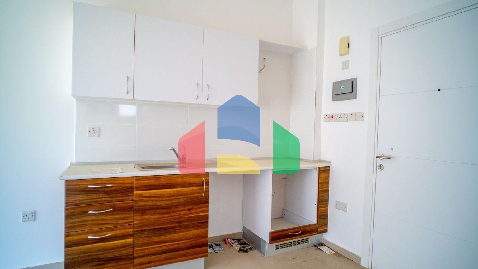 2-комнатные апартаменты-пентхаус 40 м2 с террасой в Алсанджаке