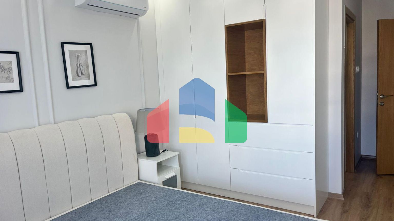 Двухэтажные апартаменты 2+1 (108 м2 ) в красивом комплексе в Эсентепе