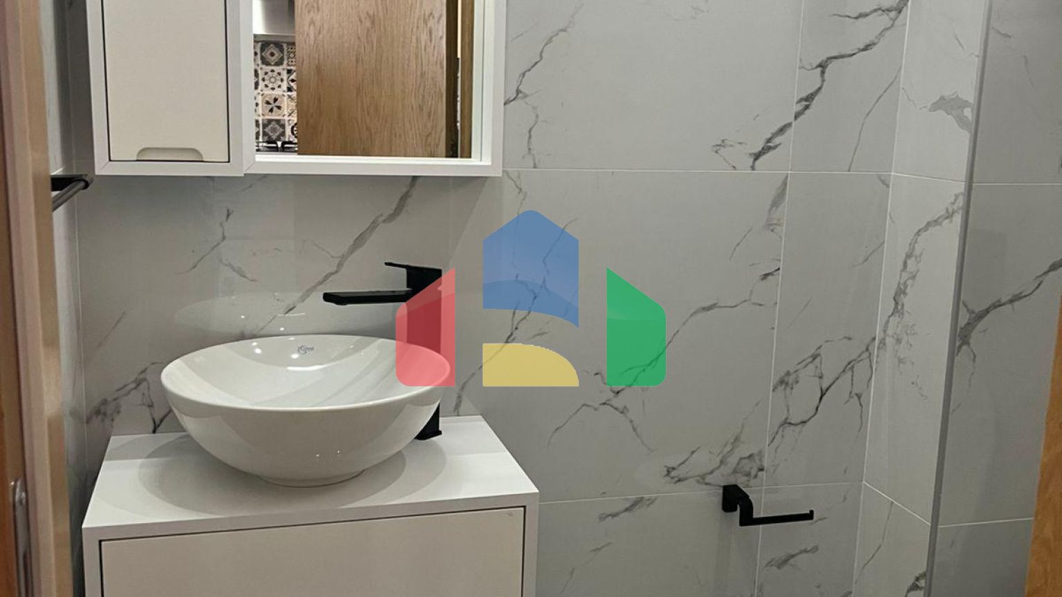 Двухэтажные апартаменты 2+1 (108 м2 ) в красивом комплексе в Эсентепе