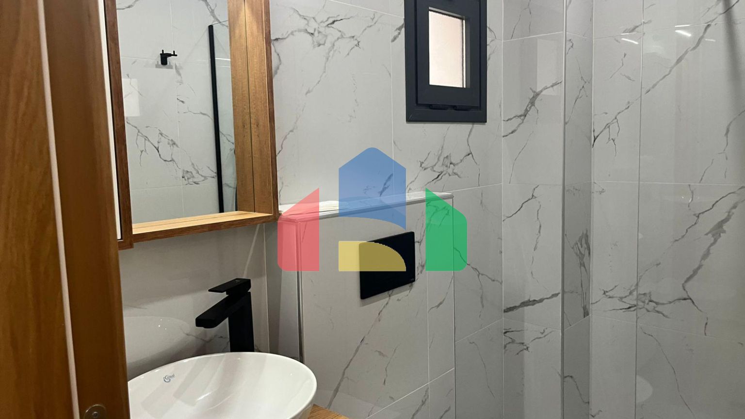 Двухэтажные апартаменты 2+1 (108 м2 ) в красивом комплексе в Эсентепе