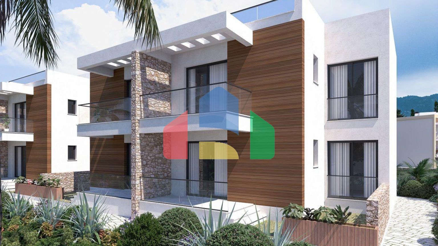 Трехкомнатная квартира 75 м2 с палисадником и террасой 8 м2 в новом комплексе у моря