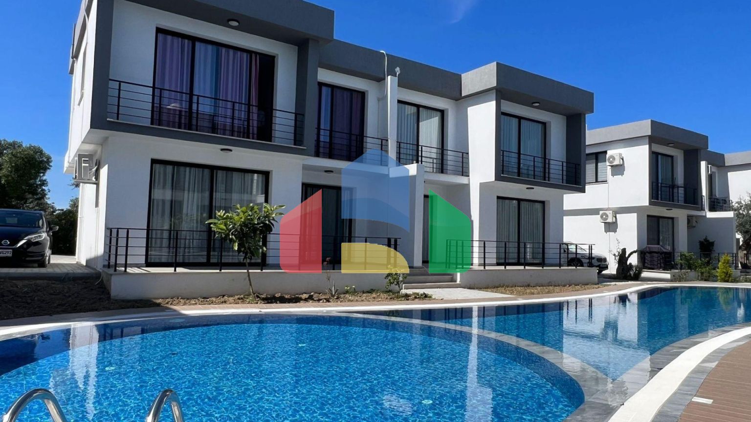 4-комнатная вилла 140 м2 с мебелью и техникой в Лапте