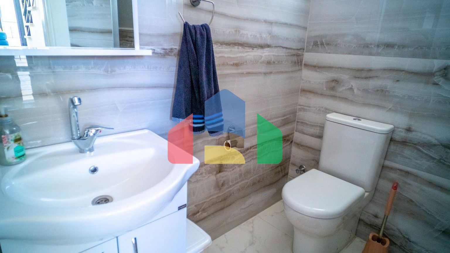 4-комнатная вилла 140 м2 с мебелью и техникой в Лапте