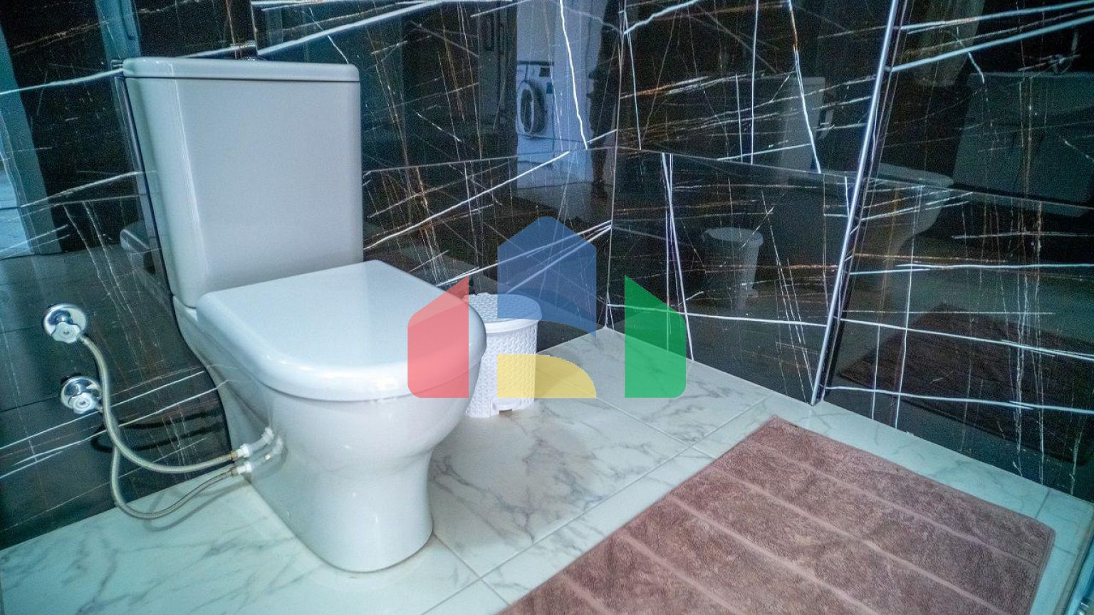 4-комнатная вилла 140 м2 с мебелью и техникой в Лапте