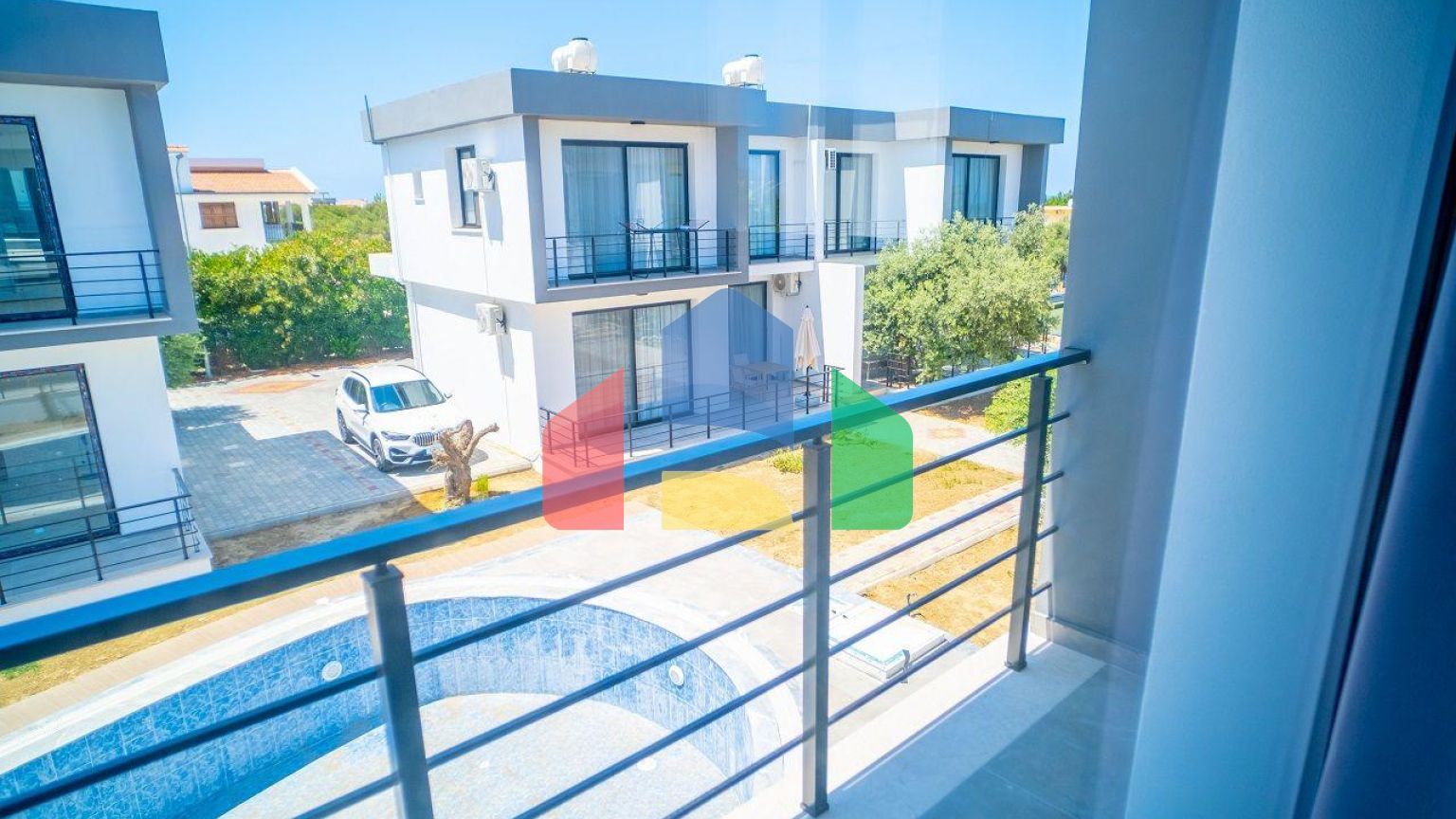 4-комнатная вилла 140 м2 с мебелью и техникой в Лапте