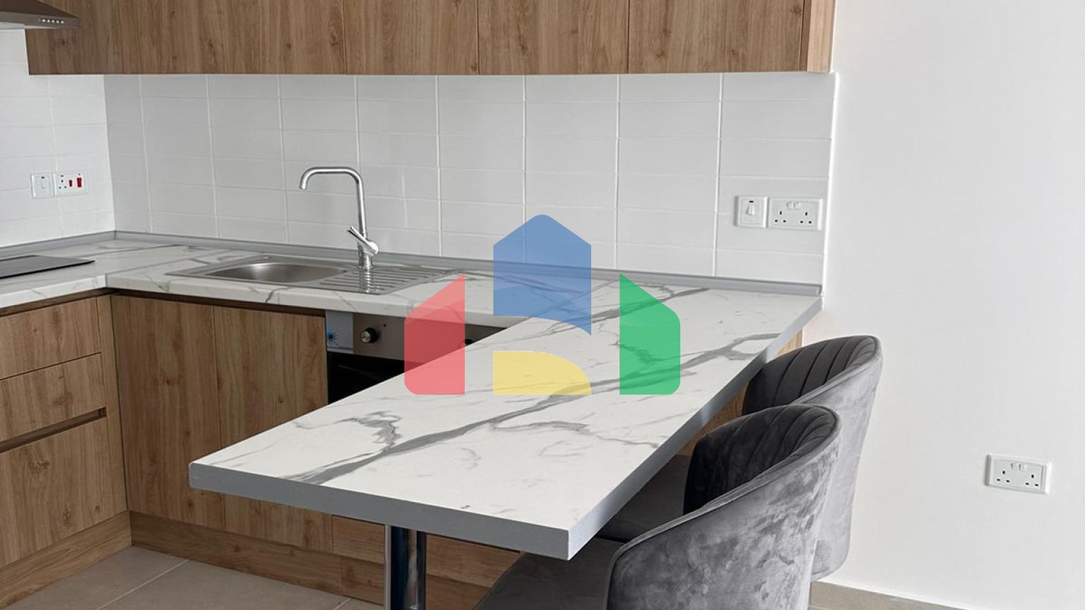 Студия 35 м2 с приватной террасой на крыше 35 м2 и балкон 8,5 м2 в уютном комплексе в Эсентепе