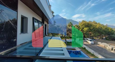 Роскошная вилла 4+1 (440 м2) с большим бассейном в живописном районе Кирении