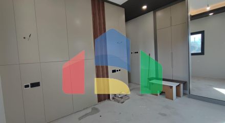 Роскошная вилла 4+1 (440 м2) с большим бассейном в живописном районе Кирении