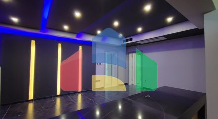 Роскошная вилла 4+1 (440 м2) с большим бассейном в живописном районе Кирении