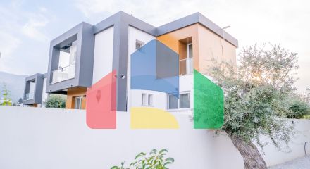 Новая комфортная вилла 4+1 (200 м2) с частным бассейном