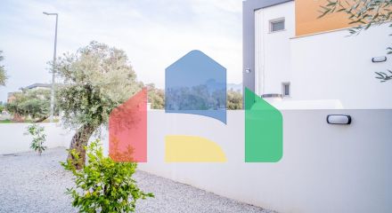 Новая комфортная вилла 4+1 (200 м2) с частным бассейном