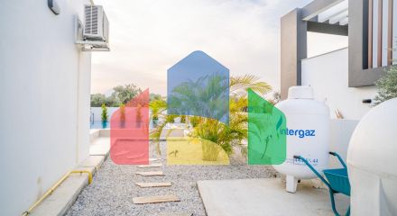 Новая комфортная вилла 4+1 (200 м2) с частным бассейном