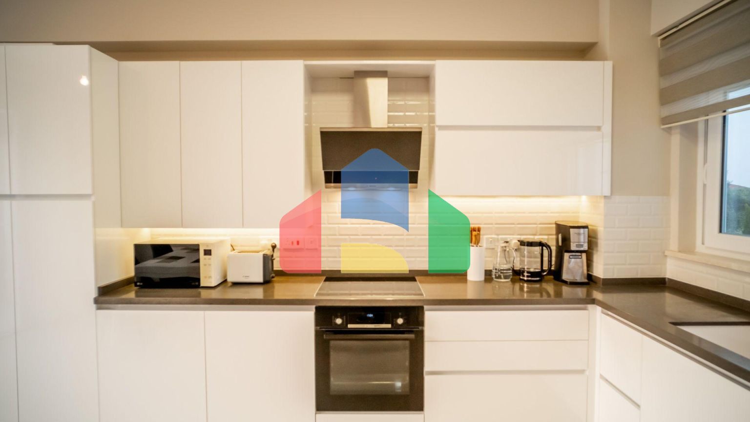 Новая комфортная вилла 4+1 (200 м2) с частным бассейном