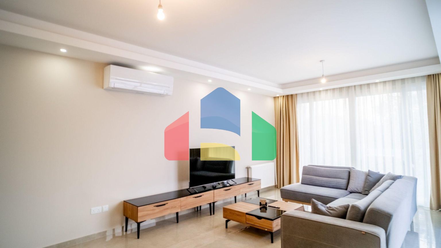 Новая комфортная вилла 4+1 (200 м2) с частным бассейном