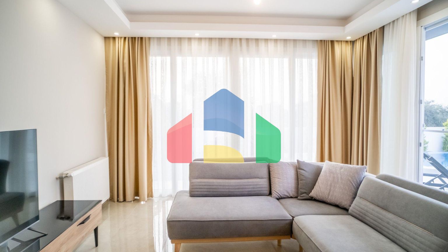 Новая комфортная вилла 4+1 (200 м2) с частным бассейном