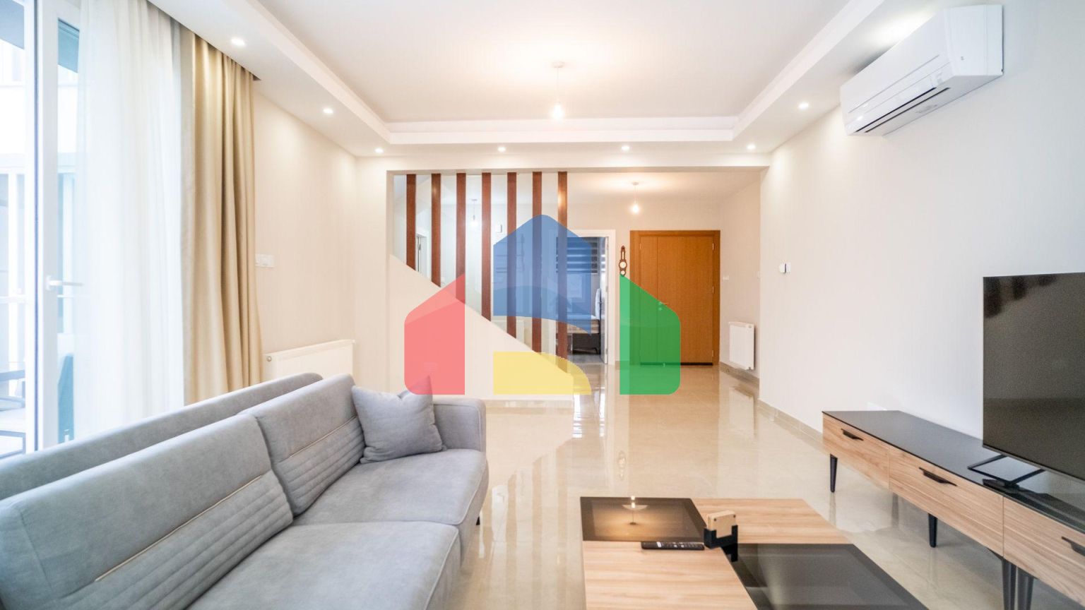 Новая комфортная вилла 4+1 (200 м2) с частным бассейном