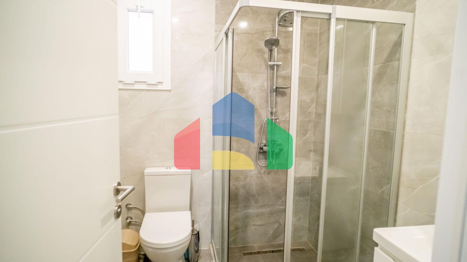 Новая комфортная вилла 4+1 (200 м2) с частным бассейном