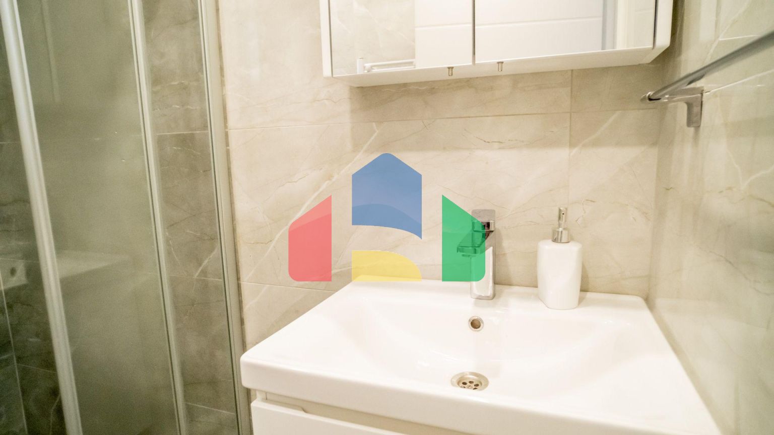 Новая комфортная вилла 4+1 (200 м2) с частным бассейном