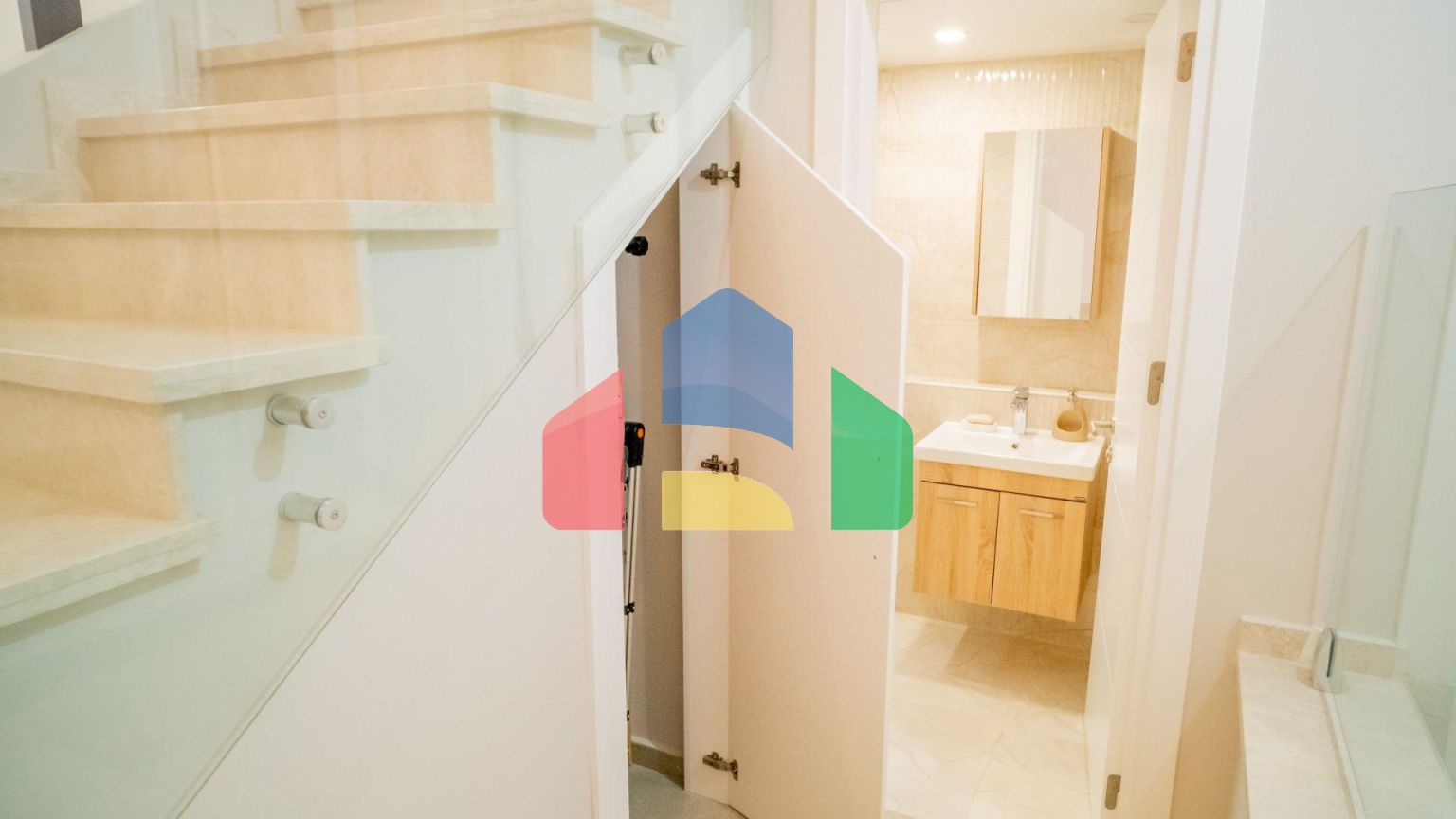 Новая комфортная вилла 4+1 (200 м2) с частным бассейном