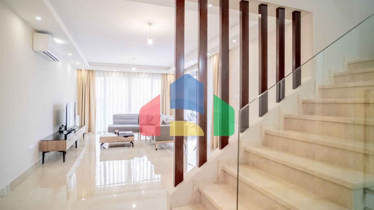 Новая комфортная вилла 4+1 (200 м2) с частным бассейном