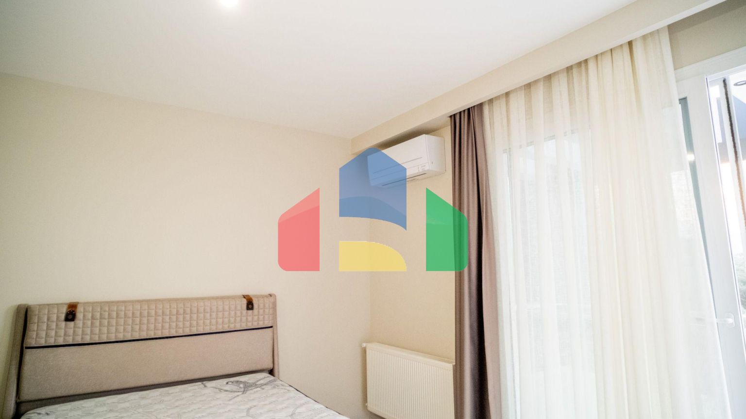 Новая комфортная вилла 4+1 (200 м2) с частным бассейном