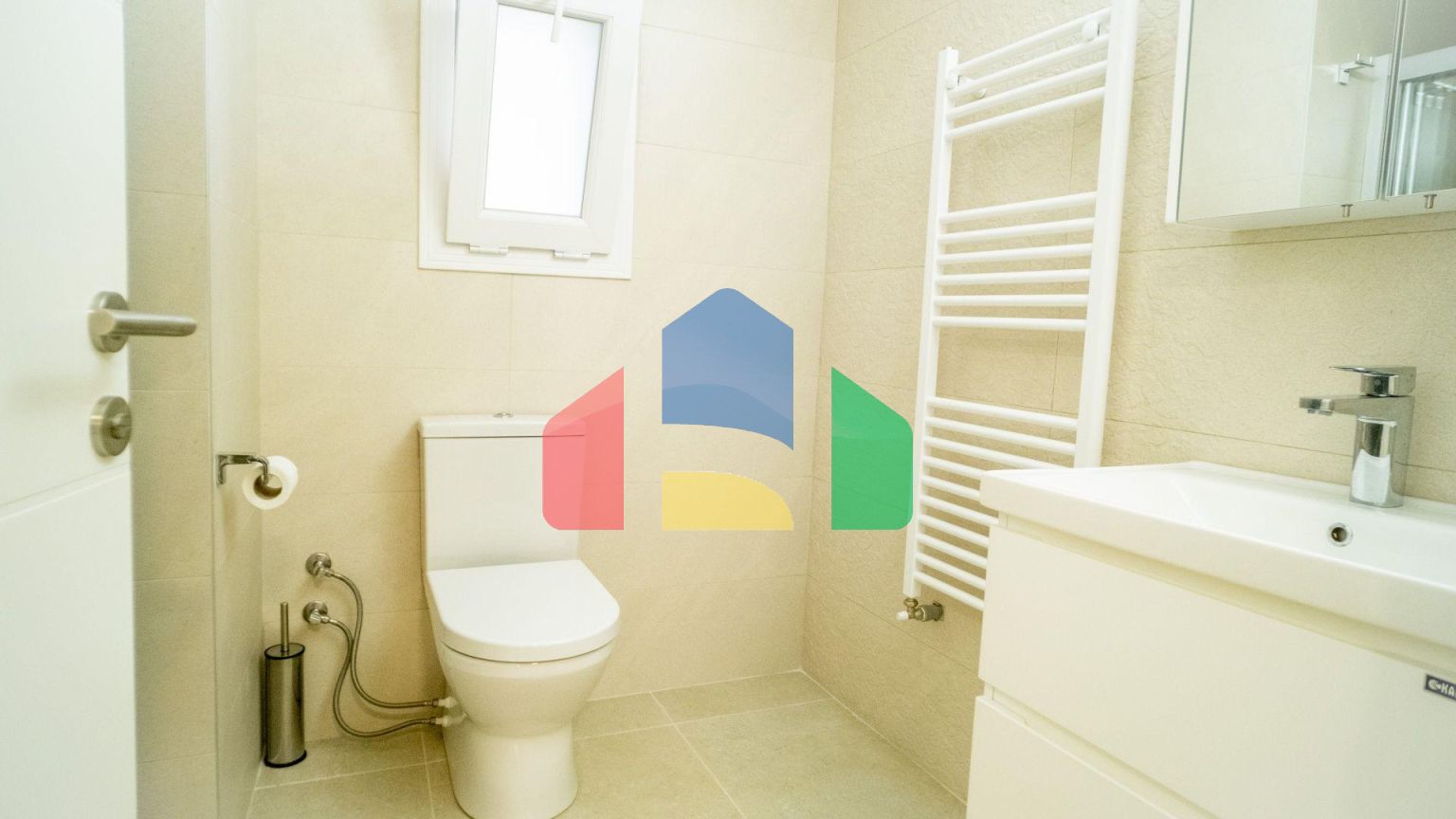 Новая комфортная вилла 4+1 (200 м2) с частным бассейном