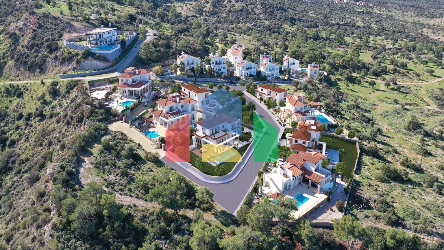 Вилла 3+1 (210 м2) с террасой и бассейном в Эсентепе