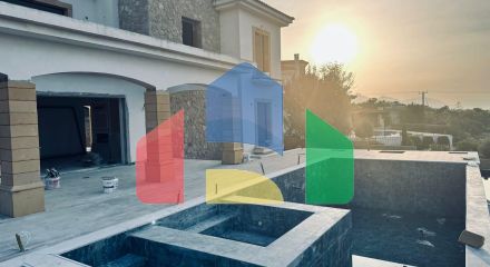 Вилла 3+1 (210 м2) с террасой и бассейном в Эсентепе