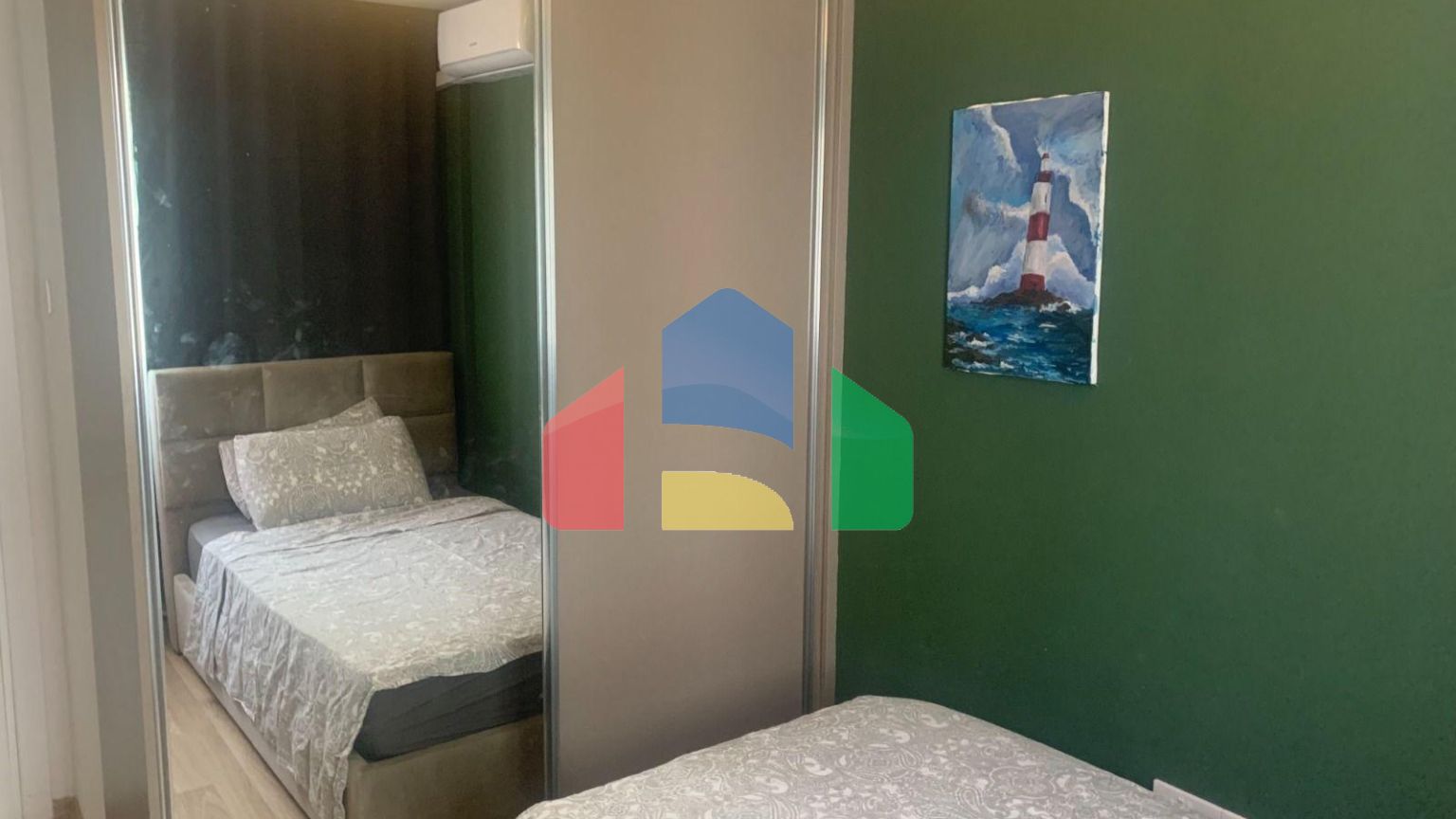 Трехкомнатная квартира 81 м2 в уютном комплексе с бассейном в Алсанджаке