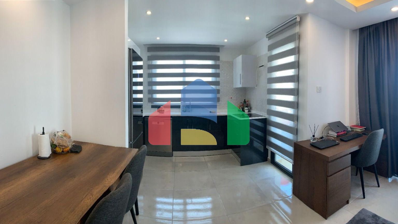 Трехкомнатная квартира 81 м2 в уютном комплексе с бассейном в Алсанджаке